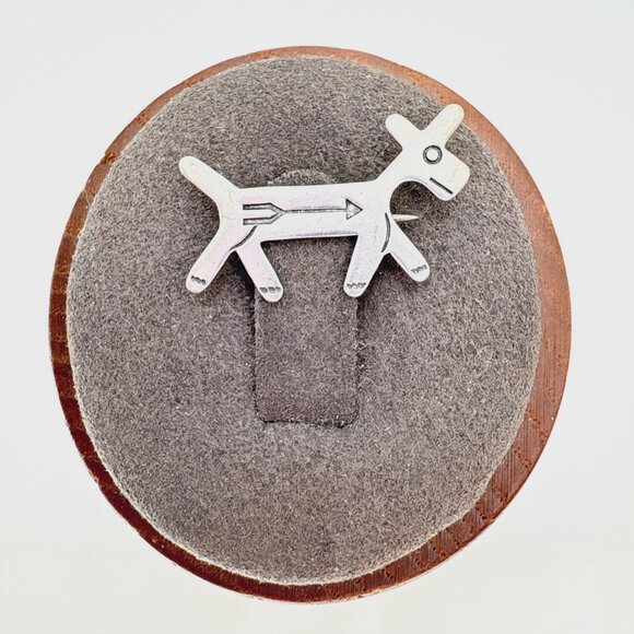 VTG Sterling Silver 925 Dog Arrow Native American Brooch Size 0.75" Length - Picture 1 of 8